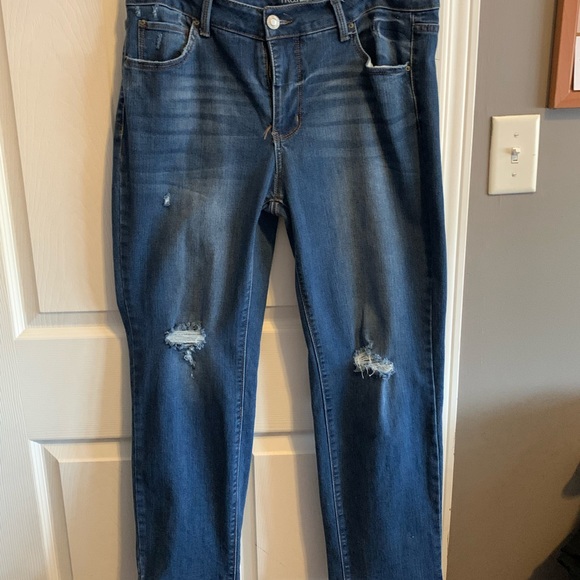 2/30$ 🔮 Time and Tru Jeans - Picture 2 of 9